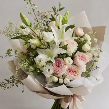 pink and cream rose bouquet